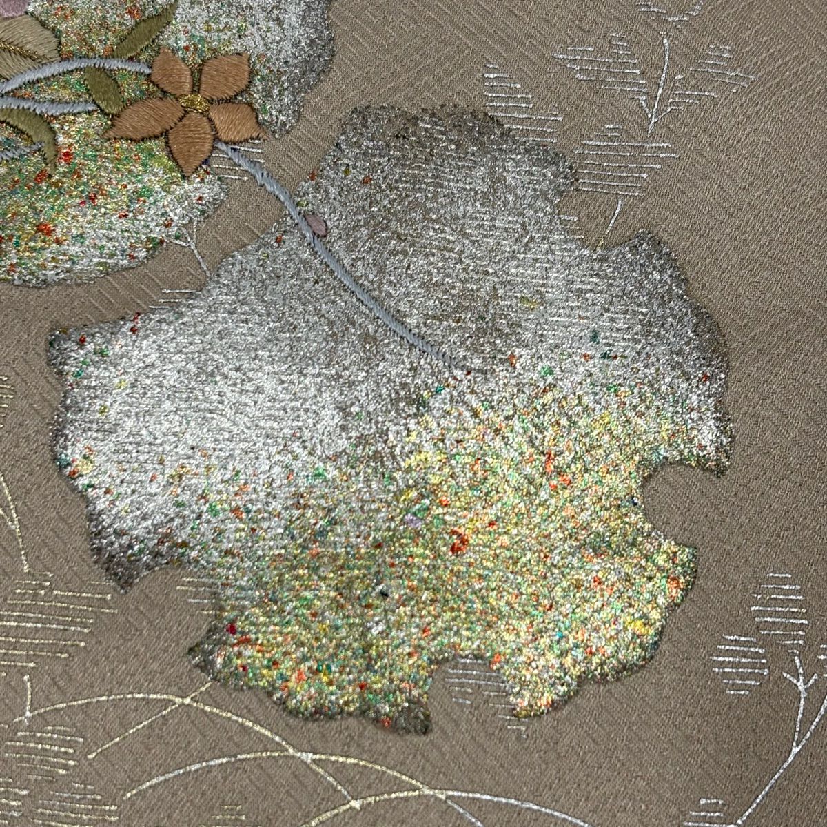 【庫存清倉】 付下 身長161.5cm 袖長62cm S 雙層 雪輪 秋草 刺繡 金銀彩 灰茶 純蠶絲 優品級