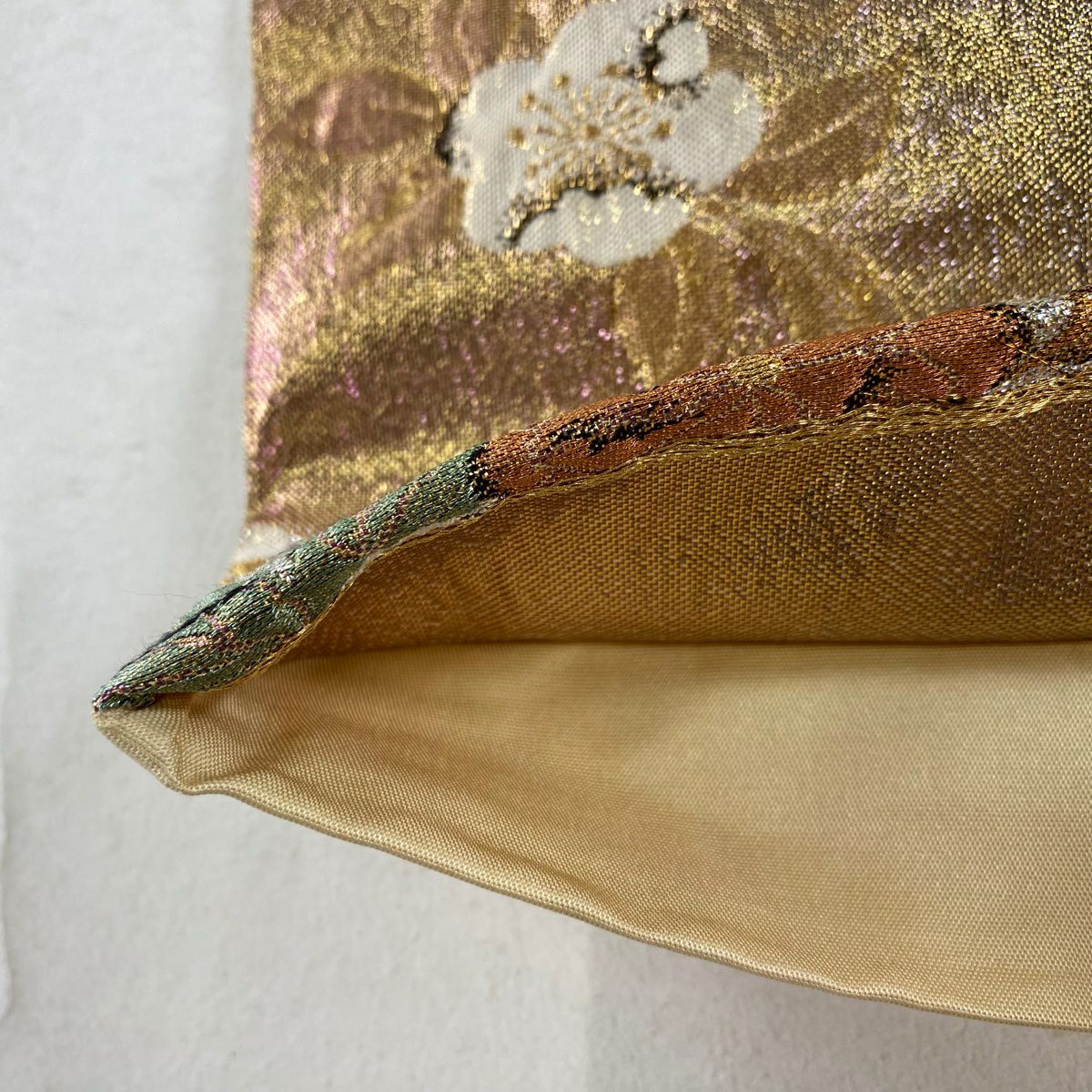 【庫存清倉】 袋帶 美品 秀品級 草花紋 金糸 金金箔 金色 六通 純蠶絲