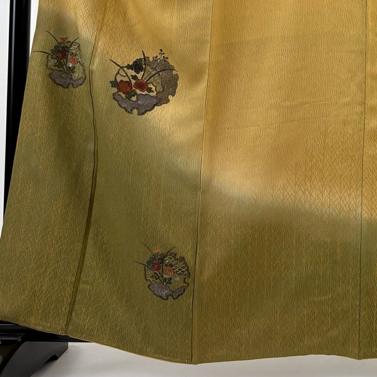 【庫存清倉】 付下 身長161.5cm 袖長65cm M 雙層 雪輪 草花紋刺繡 金銀彩 山吹茶 純蠶絲 優品級