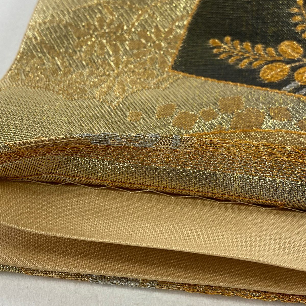 【庫存清倉】 袋帶 美品 秀品級 扇子 菊花 唐織 金金箔 金色 六通 純蠶絲