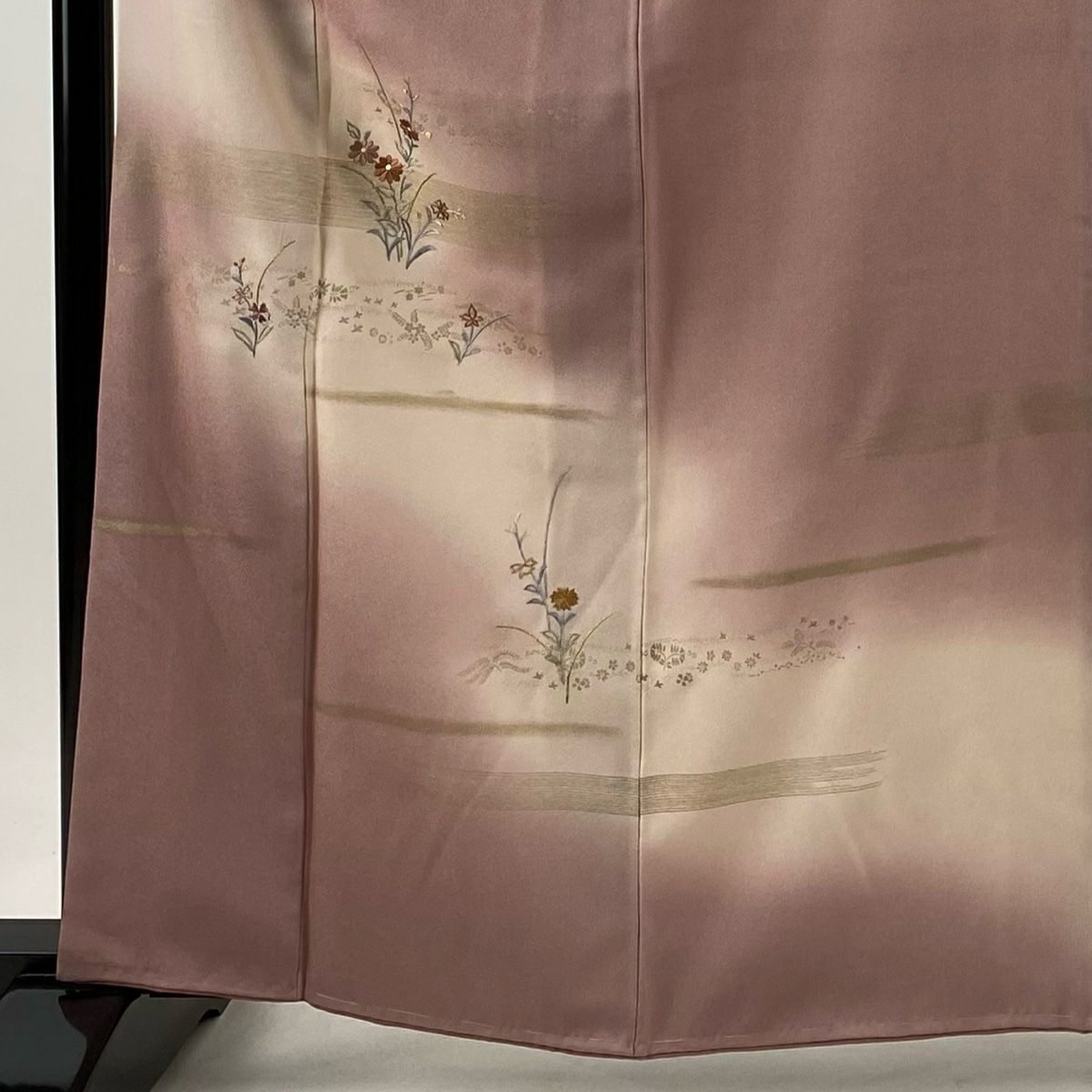 【庫存清倉】 付下 身長161.5cm 袖長64cm M 雙層 草花紋紋 霞刺繡 金彩裝飾 粉紅 純蠶絲 優品級 一個紋