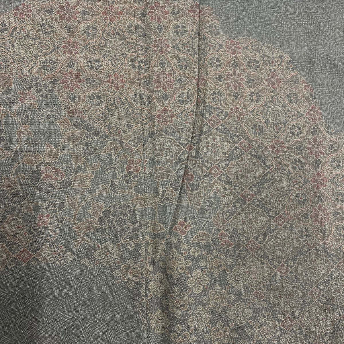 【庫存清倉】 付下 身長151cm 袖長62cm S 雙層 落款 華紋 花唐草紋 灰 純蠶絲 名品級