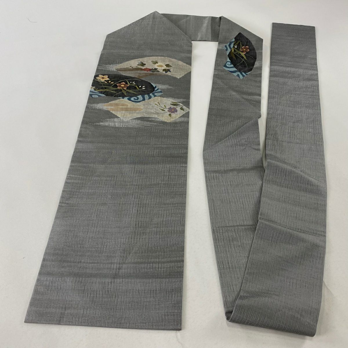 【庫存清倉】 名古屋帶 優品級 夏帶 草花紋紋 扇子面 金絲 灰色 純蠶絲