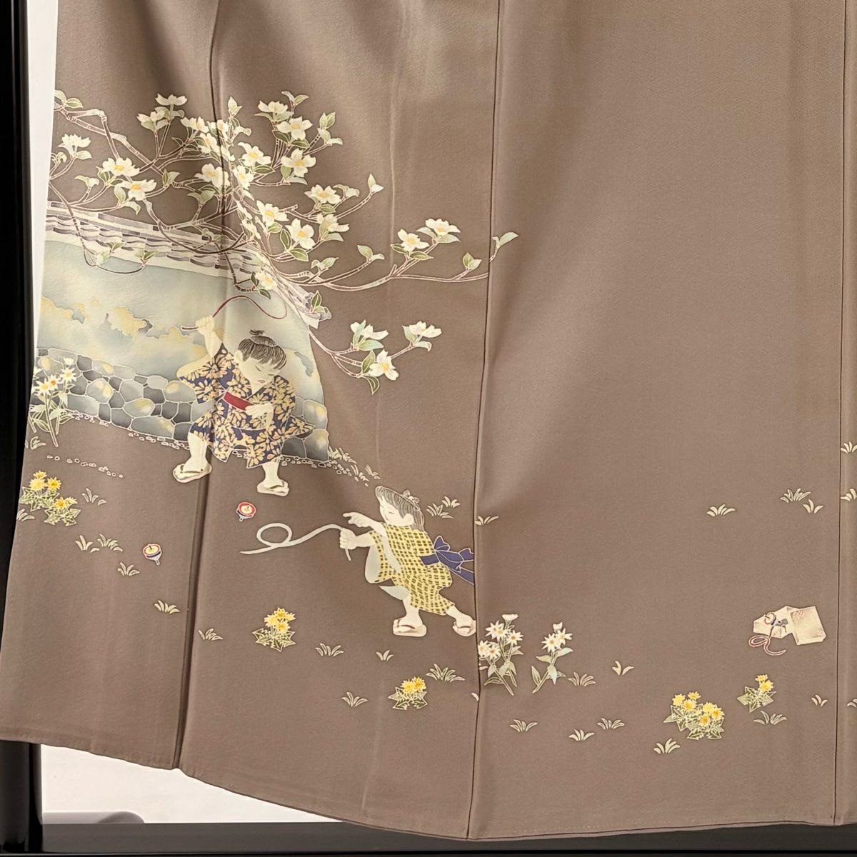 【庫存清倉】訪問服 身長153cm 袖長65.5cm M 雙層 横山秀一 加賀友禪 附有落款 附有證書 駒廻し 童 灰茶 純蠶絲 逸品級 一つ紋