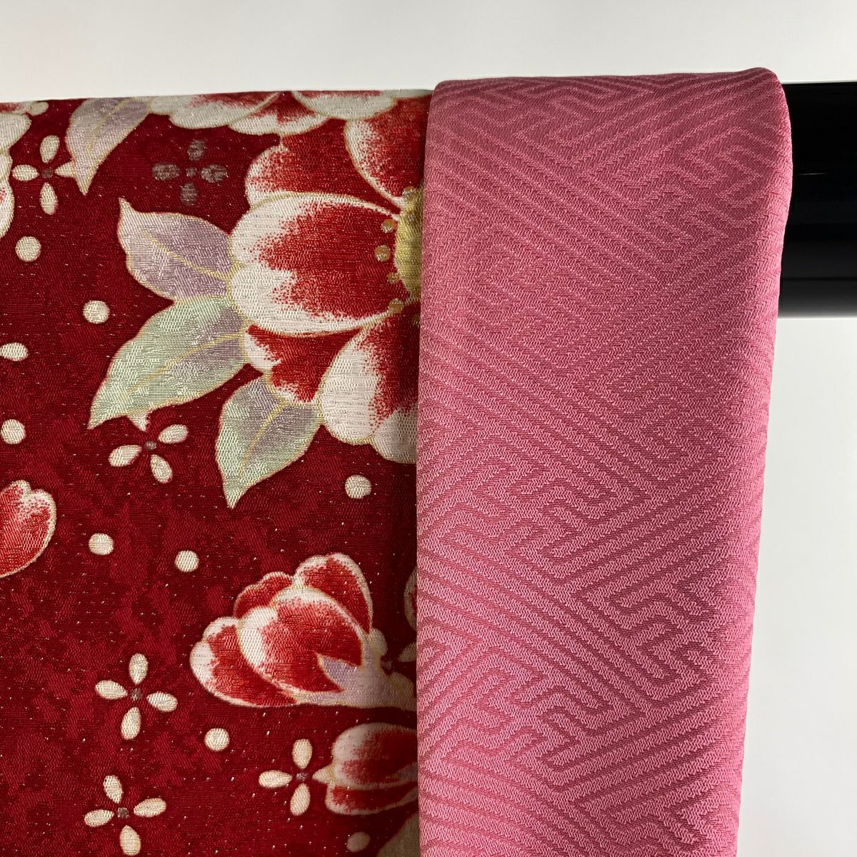 【庫存清倉】振袖禮服 身長171cm 袖長67.5cm L 雙層 手鞠 櫻花 銀通 金銀彩 紅 純蠶絲 逸品級