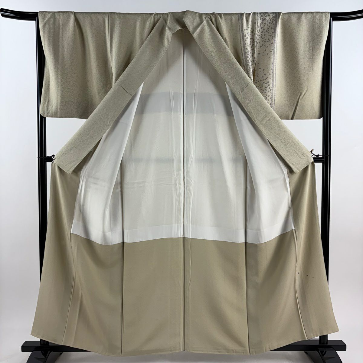 【清倉特賣】 付下 身長159cm 袖長68cm L 雙層 落款 花 縱條 金銀彩 米色 純蠶絲 名品級