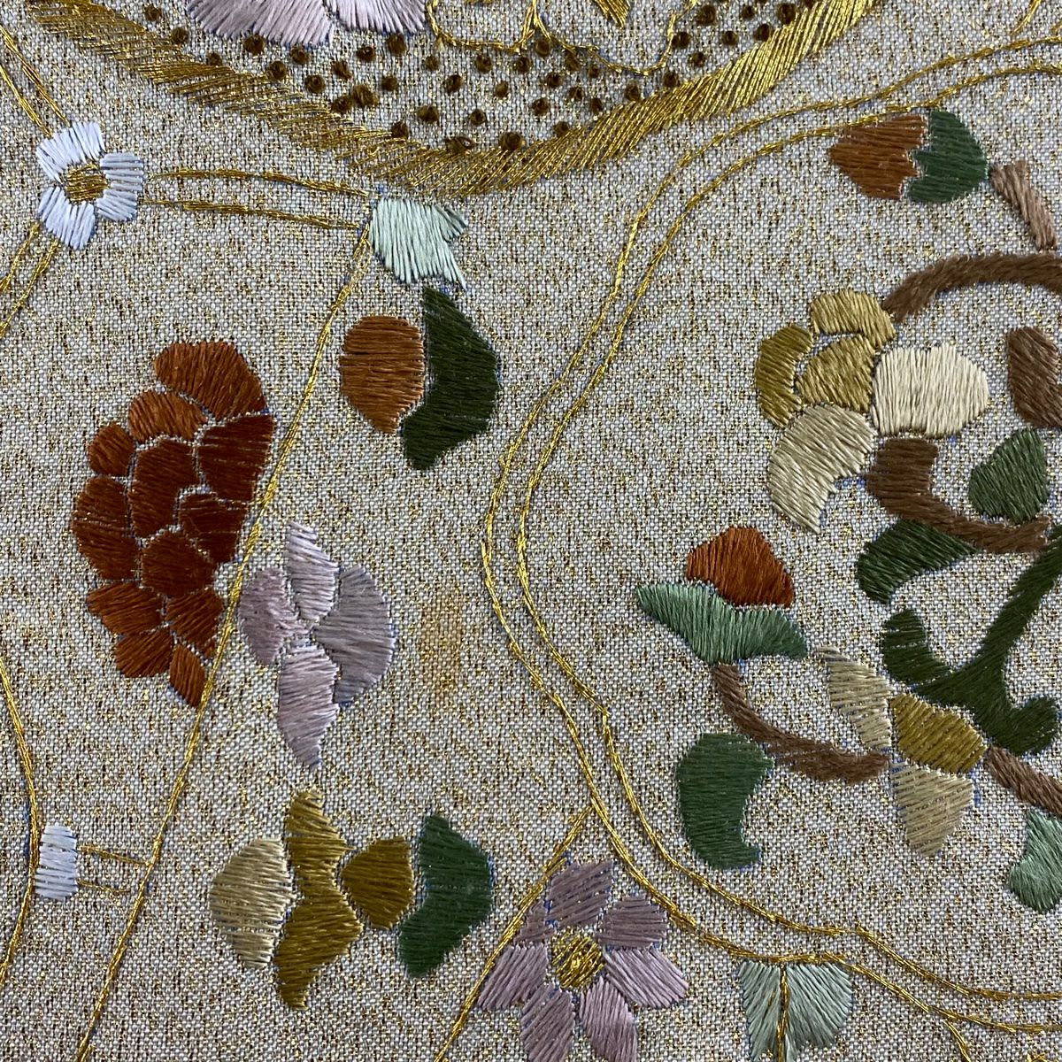 【庫存清倉】 袋帶 逸品級 鏡裏文 花鳥 刺繡 金線 米色 六通 純蠶絲