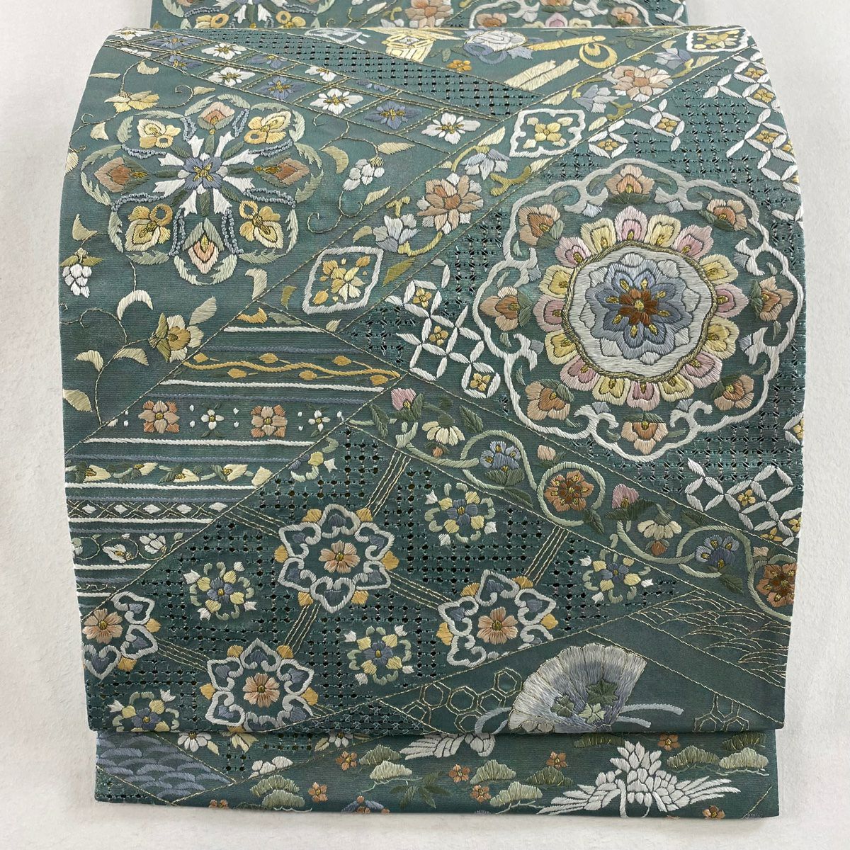 【庫存清倉】 袋帶 美品 逸品級 華紋 寶物滿載 刺繡 金金箔 綠 六通 純蠶絲