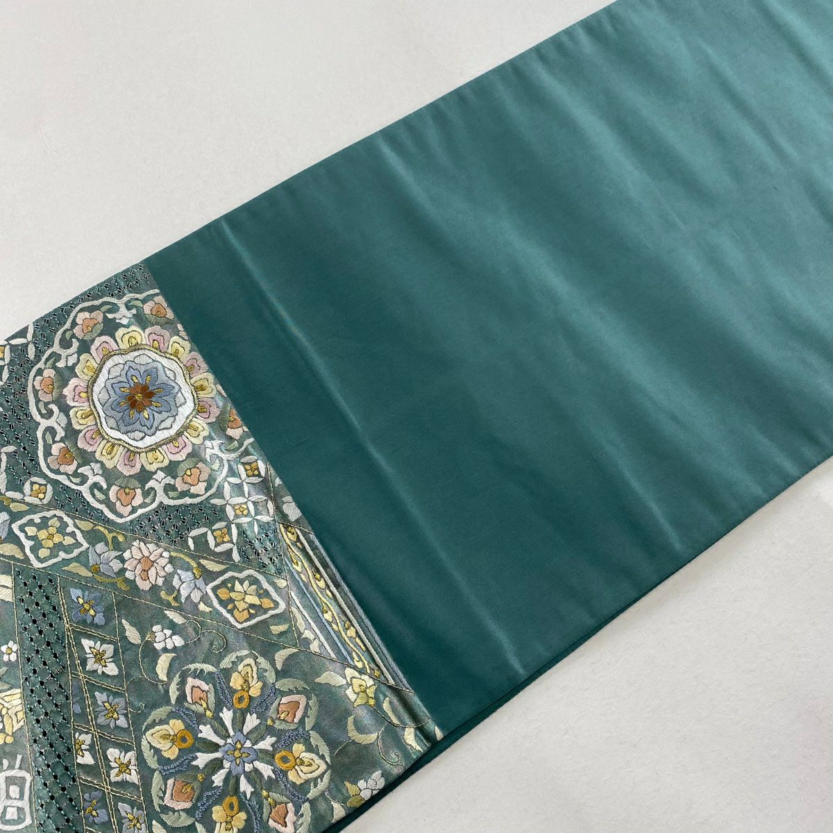 【庫存清倉】 袋帶 美品 逸品級 華紋 寶物滿載 刺繡 金金箔 綠 六通 純蠶絲