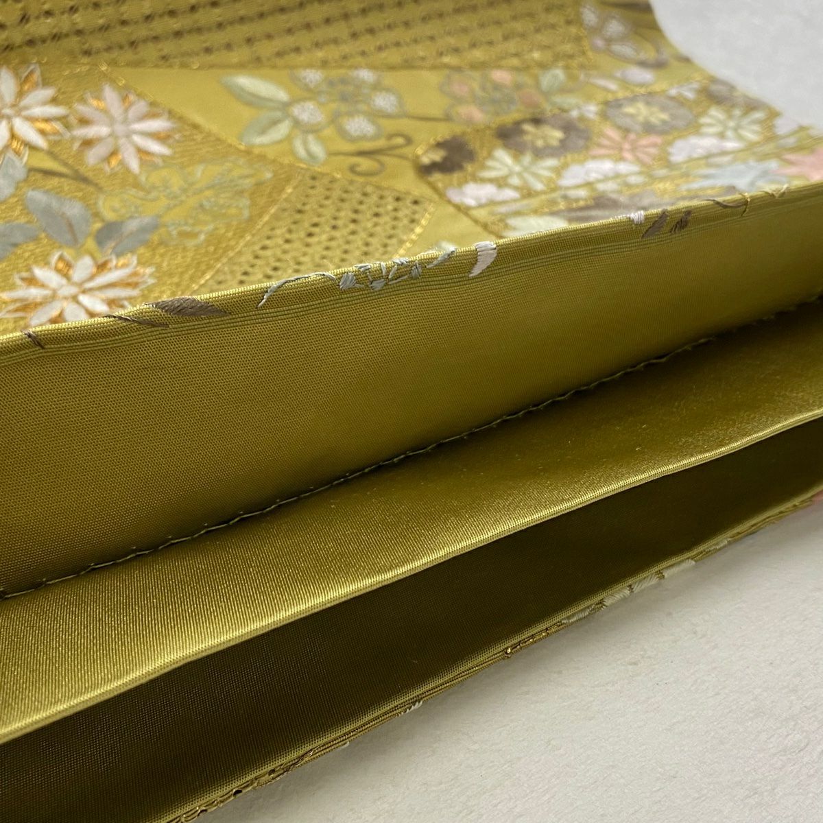 【庫存清倉】 袋帶 美品 逸品級 草花紋紋 流水刺繡 金絲 茶綠 六通 純蠶絲