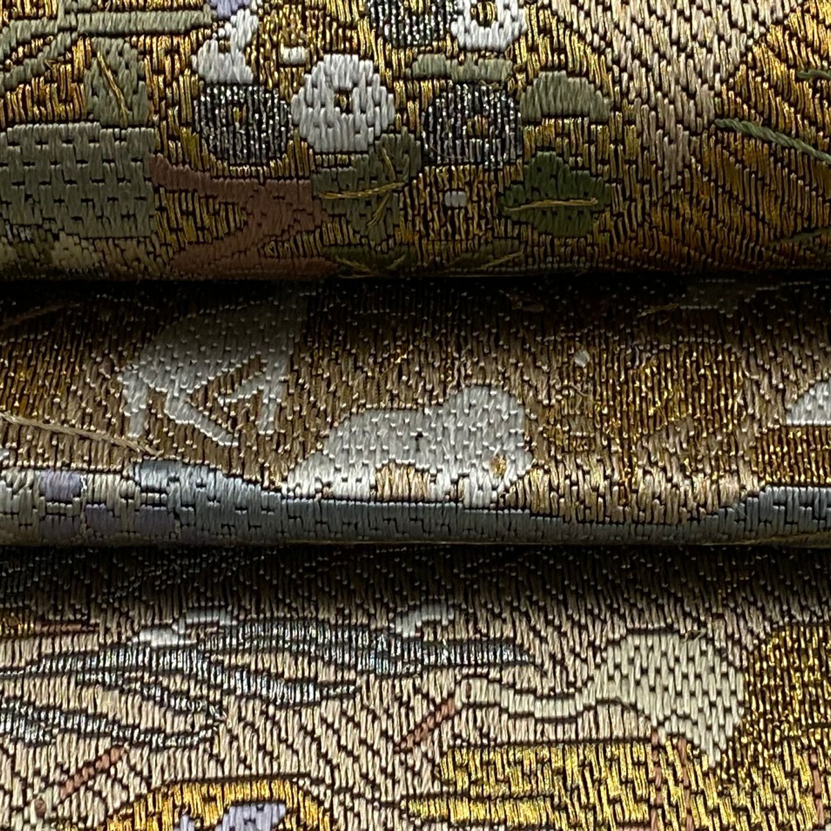 【庫存清倉】 袋帶 美品 逸品級 草花紋紋 動物刺繡 金銀彩 綠色 全通 純蠶絲