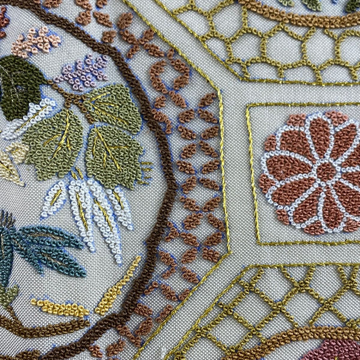 【庫存清倉】 袋帶 逸品級 蜀江紋 花圓紋 相良刺繡 金絲 米色 大鼓圖案 純蠶絲