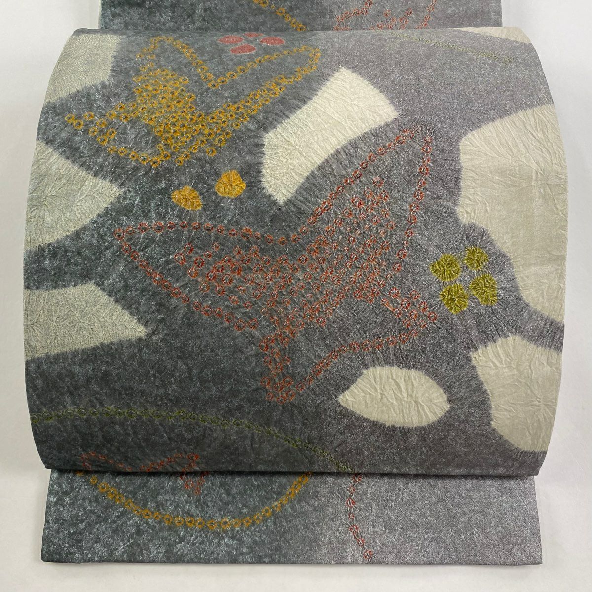 【庫存清倉】 袋帶 美品 秀品級 蝶花 金銀彩 絞染 灰紫 お太鼓圖案 純蠶絲
