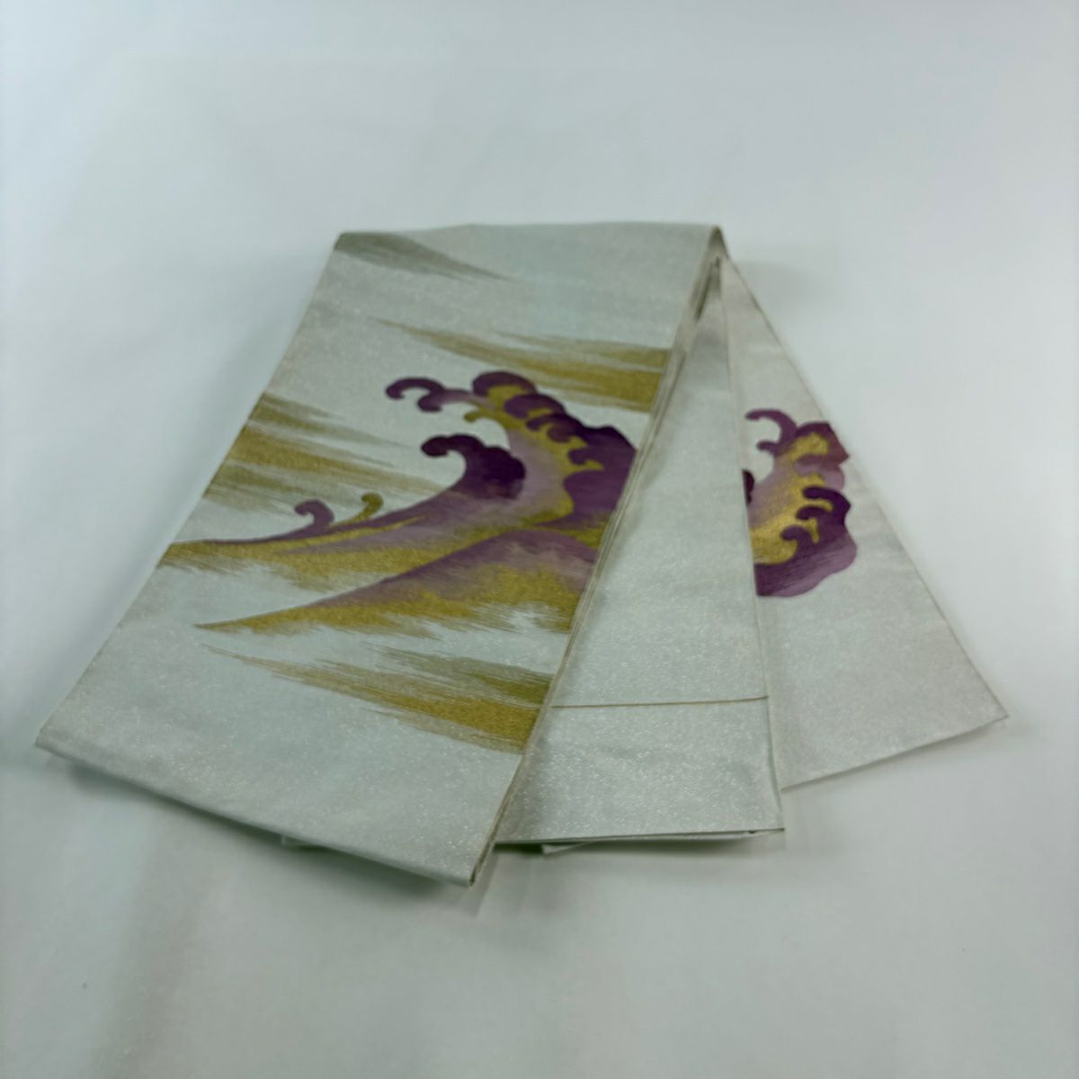【庫存清倉】 袋帶 逸品級 帝王紫 落款 波頭 霞 金絲 銀通過 奶油色 大鼓圖案 純蠶絲