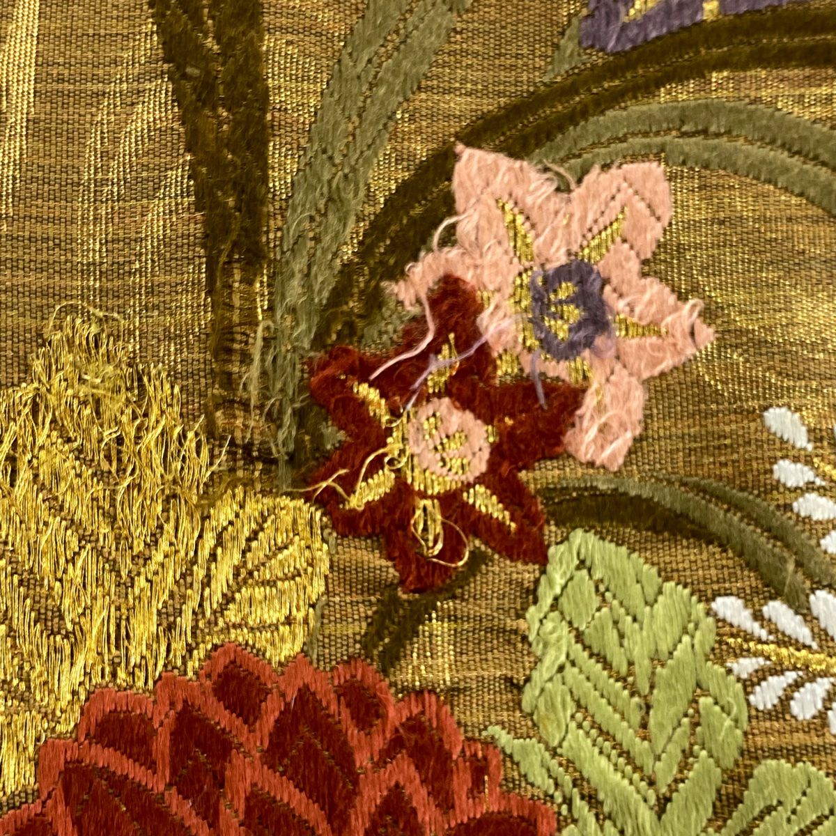 【庫存清倉】 袋帶 秀品級 能衣四季紋 菊花花 刺繡 金線 山吹茶 六通 純蠶絲
