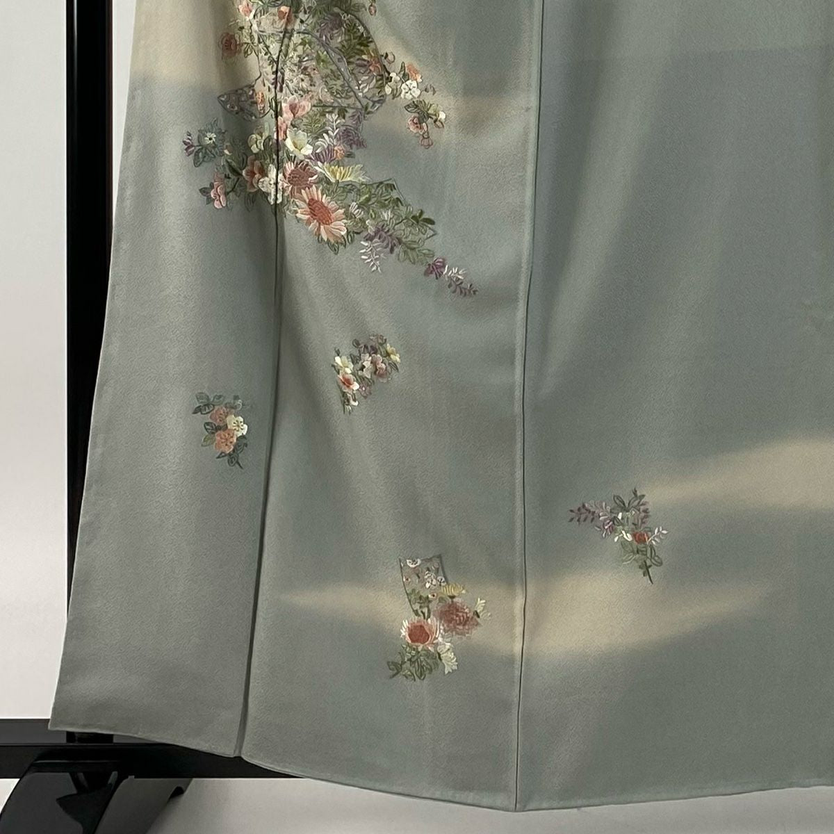 【清倉特賣】 付下 身長159.5cm 袖長65cm M 雙層 草花紋紋 金糸刺繡 灰色 純蠶絲 優品級