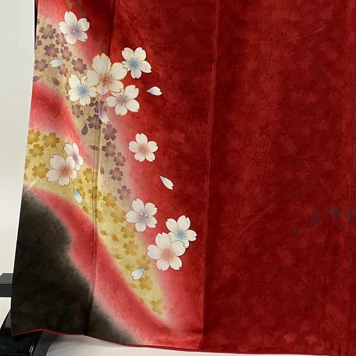 【庫存清倉】振袖禮服 身長166.5cm 袖長67.5cm L 雙層 櫻花花瓣 金絲 金銀彩 紅 純蠶絲 名品級