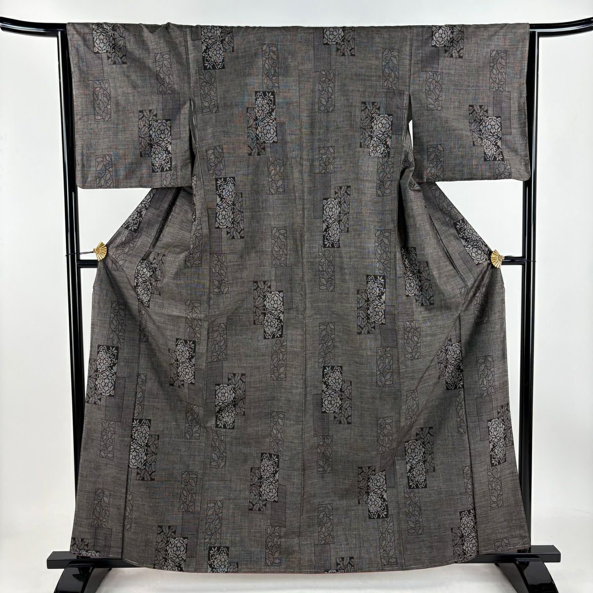 【庫存清倉】 大島紬織 身長151.5cm 袖長64cm M 雙層 證書附帶 華紋 唐草紋 灰茶 純蠶絲 美品 名品級