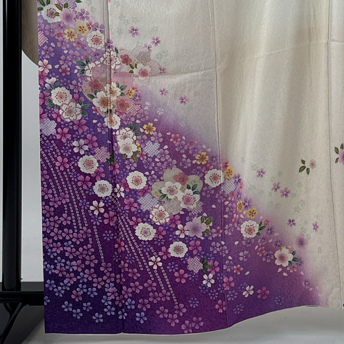 【庫存清倉】振袖禮服 身長162cm 袖長69.5cm L 雙層 櫻花 金銀彩 奶油色 純蠶絲 逸品級