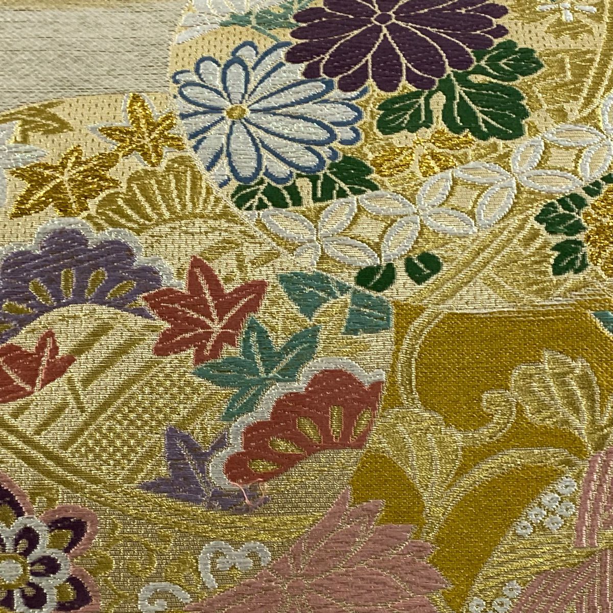 【庫存清倉】 袋帶 美品 名品級 振袖禮服禮服用 鞠 草花紋 唐織 金銀彩 金色 六通 純蠶絲