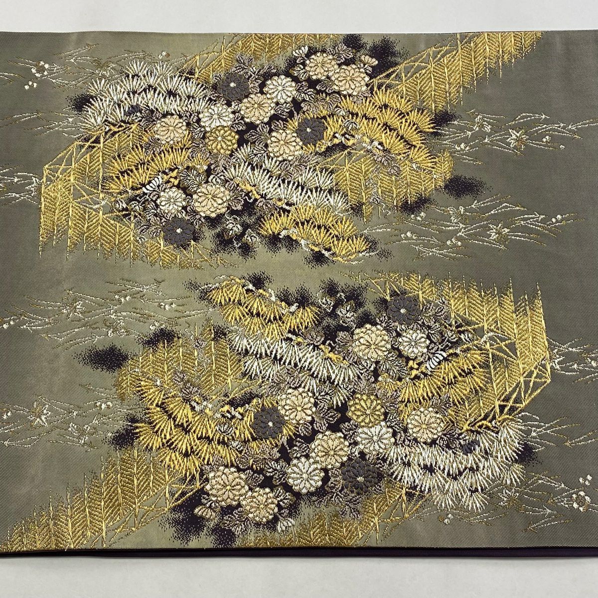 【庫存清倉】 袋帶 美品 名品級 加納幸 落款 鈴乃屋 菊花 松樹 金銀絲 金金箔 茶綠 お太鼓圖案 純蠶絲