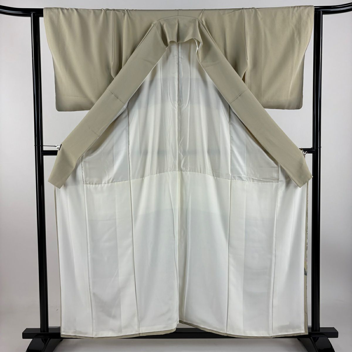 【庫存清倉】 留袖禮服禮服 身長160cm 袖長62.5cm S 雙層 落款有 建物 松樹竹子梅花 漸層 米色 純蠶絲 美品 名品級 一つ紋