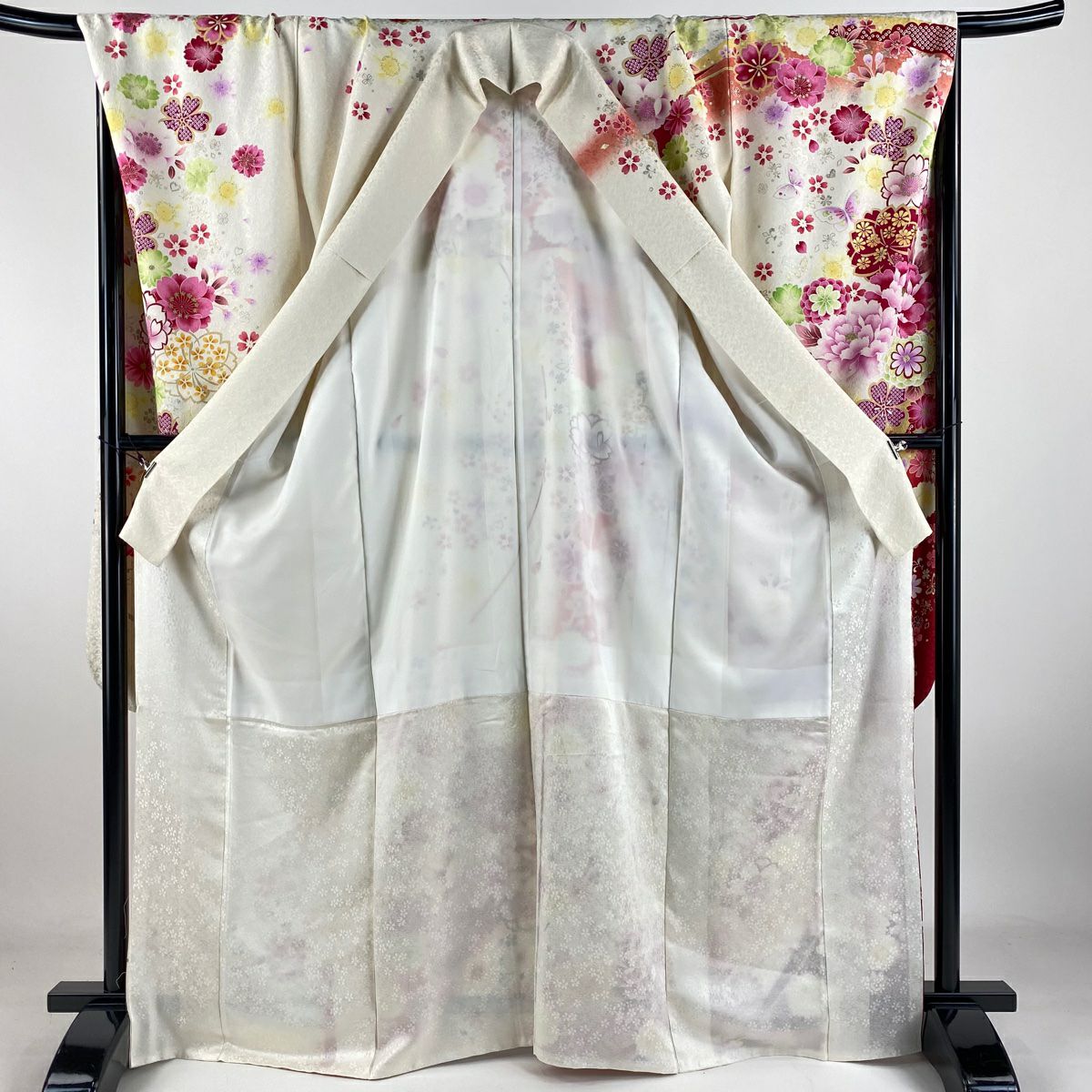 【庫存清倉】振袖禮服 身長169cm 袖長68.5cm L 雙層 牡丹 櫻花 刺繡 金銀彩 奶油色 純蠶絲 逸品級