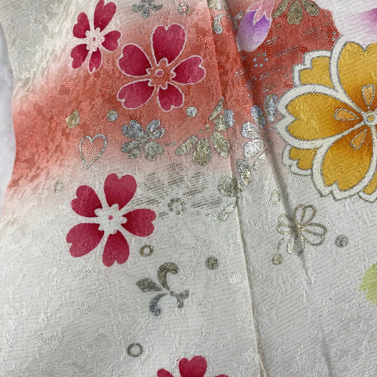 【庫存清倉】振袖禮服 身長169cm 袖長68.5cm L 雙層 牡丹 櫻花 刺繡 金銀彩 奶油色 純蠶絲 逸品級