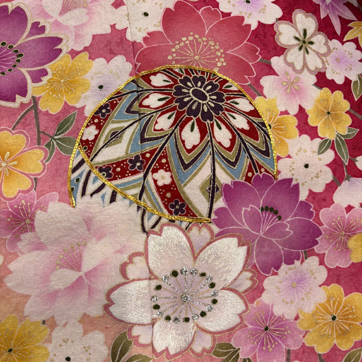 【庫存清倉】振袖禮服 身長158.5cm 袖長65cm M 雙層 大和 手毬 櫻花 銀通刺繡 紅 純蠶絲 逸品級