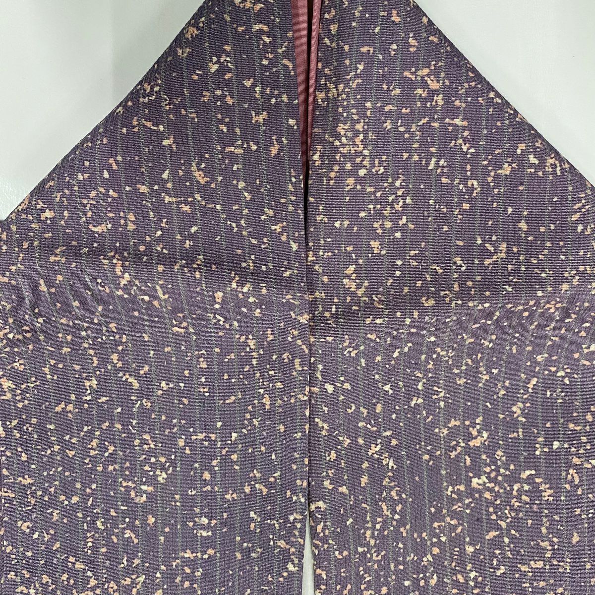 【庫存清倉】 付下 身長162cm 袖長64cm M 雙層 紋理 渦紋 銀線 刺繡 紫 純蠶絲 優品級 一個紋