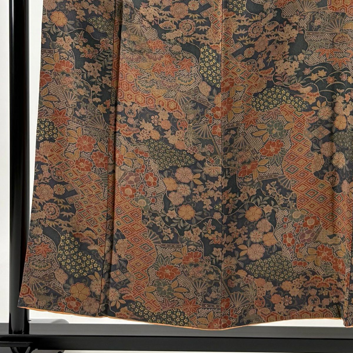 【庫存清倉】 小紋 身長153.5cm 袖長65cm M 雙層 草花紋紋 有職文樣 絞織 黑灰 純蠶絲 優品級