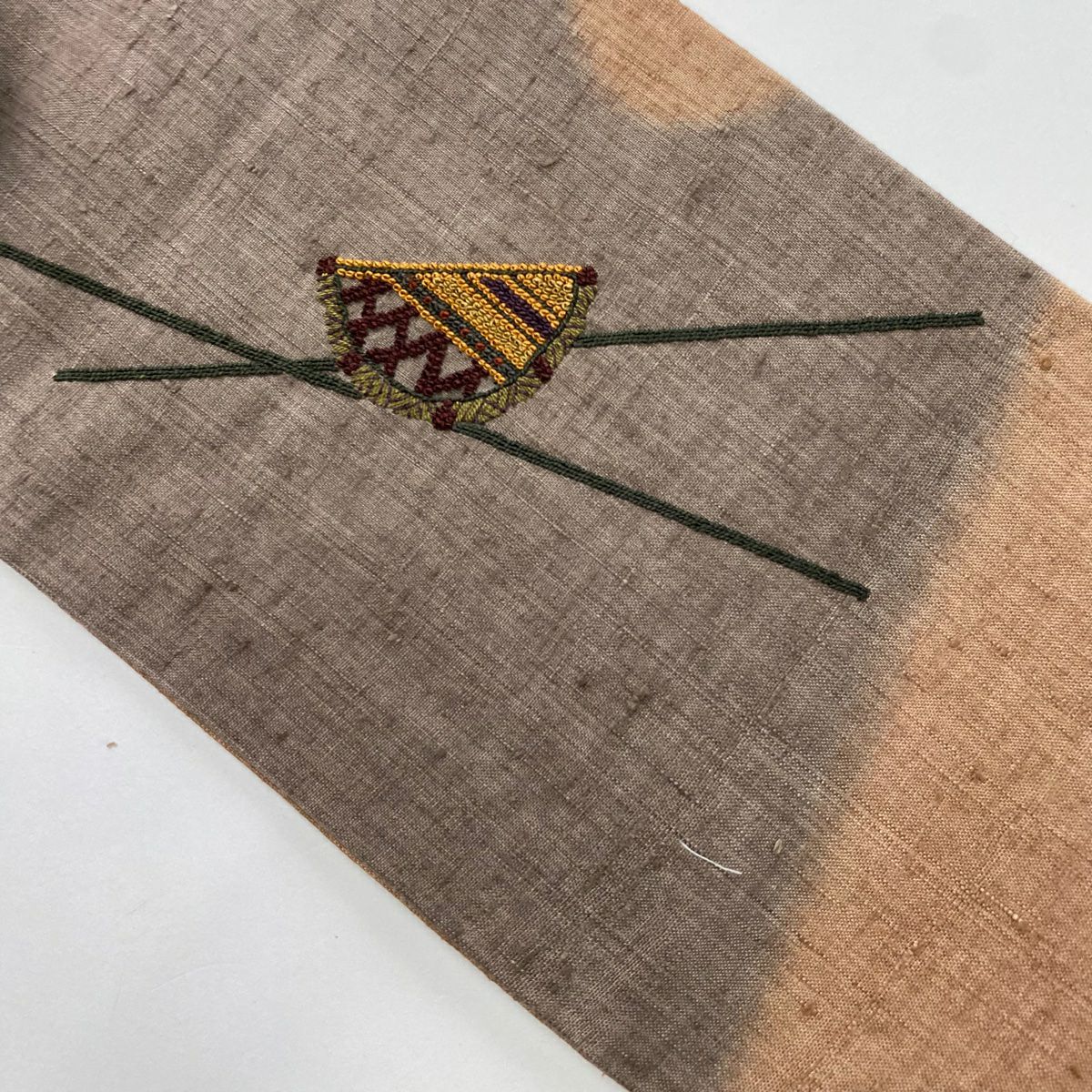 【庫存清倉】 名古屋帶 優品級 紬織織 幾何刺繡 紅茶 純蠶絲