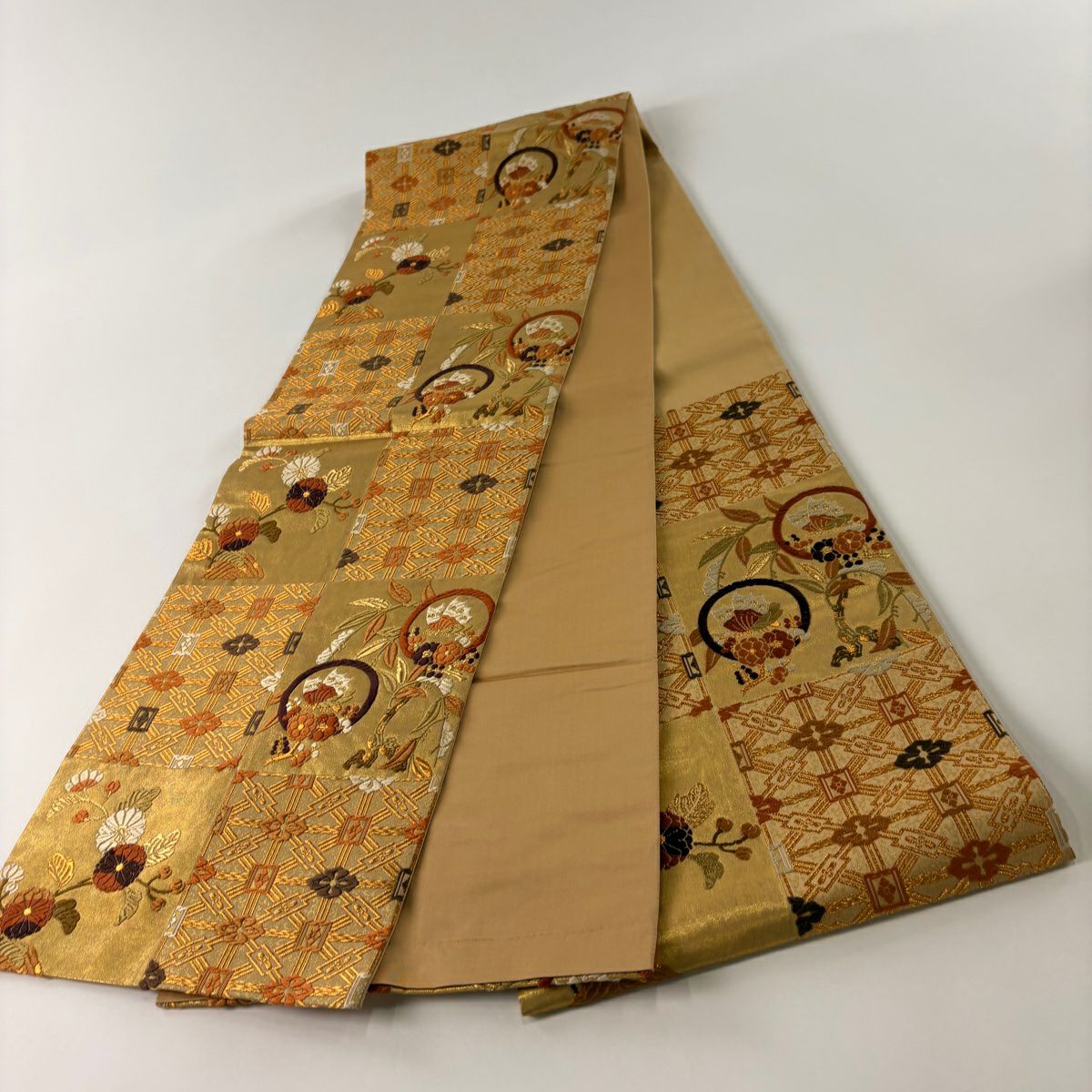 【庫存清倉】 袋帶 美品 秀品級 草花紋 圓文 刺繡 金金箔 金色 六通 純蠶絲