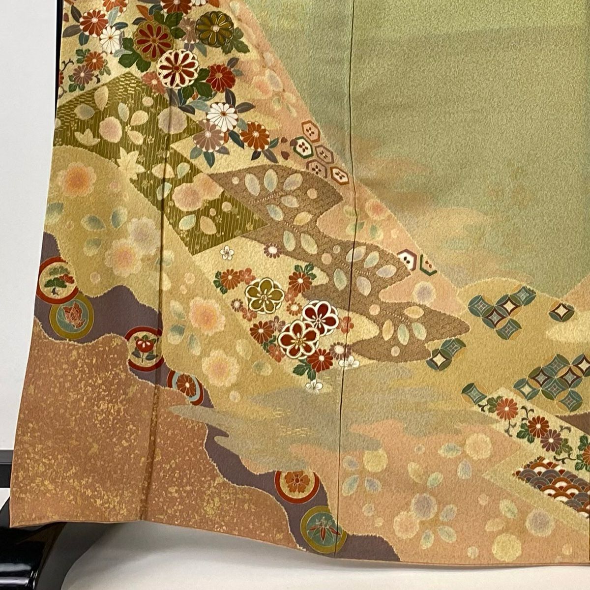 【庫存清倉】訪問服 身長168.5cm 袖長64cm M 雙層 落款 菊花 草花紋 金絲 金銀彩 淺綠 純蠶絲 名品級