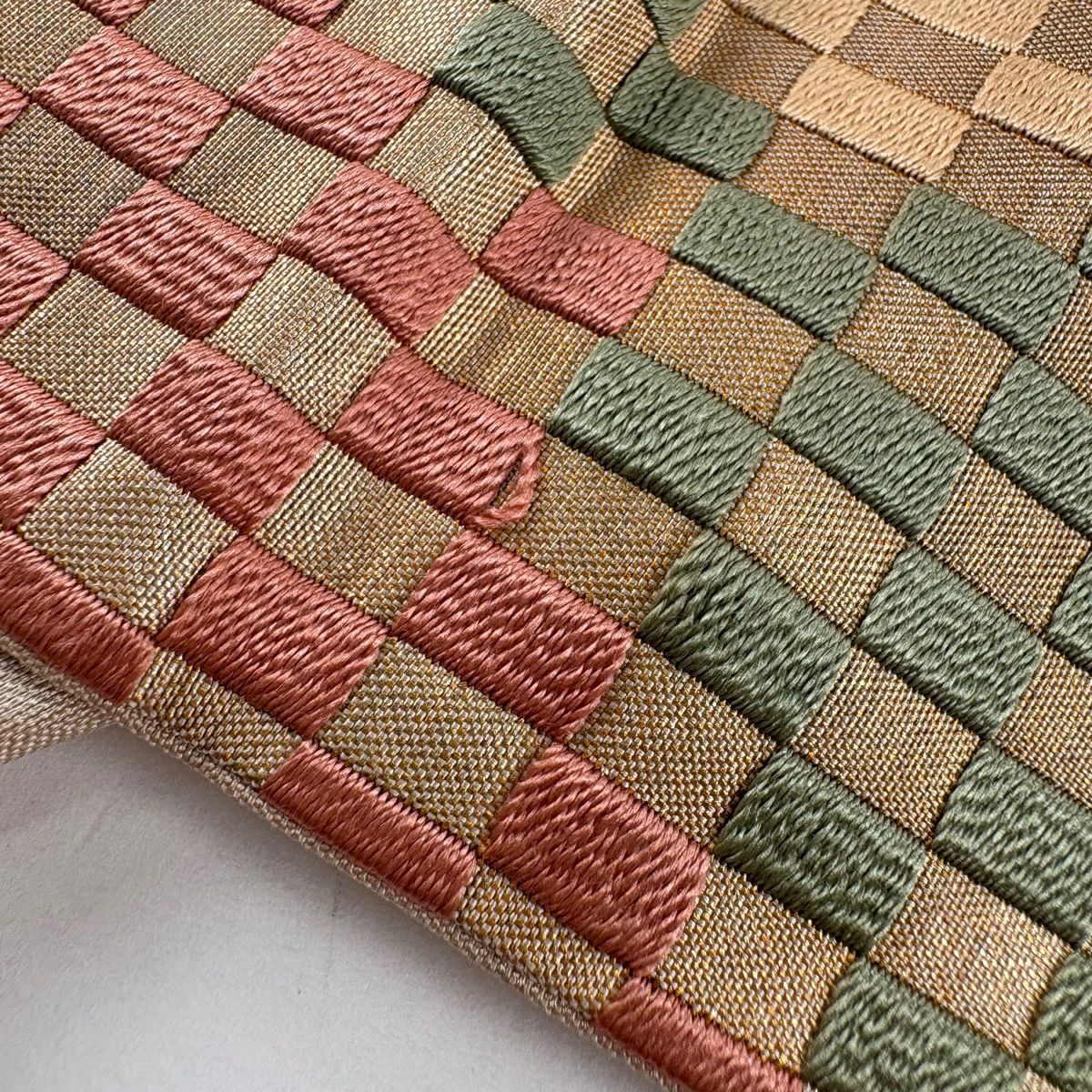 【庫存清倉】 袋帶 美品 名品級 河村織物 有落款 道長取 市松樹 金金箔 米色 六通 純蠶絲