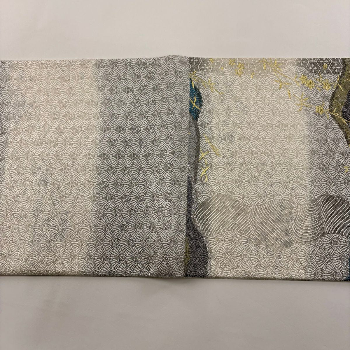 【庫存清倉】 袋帶 美品 名品級 菊花青海波 草花紋 金糸 金金箔 灰白 六通 純蠶絲