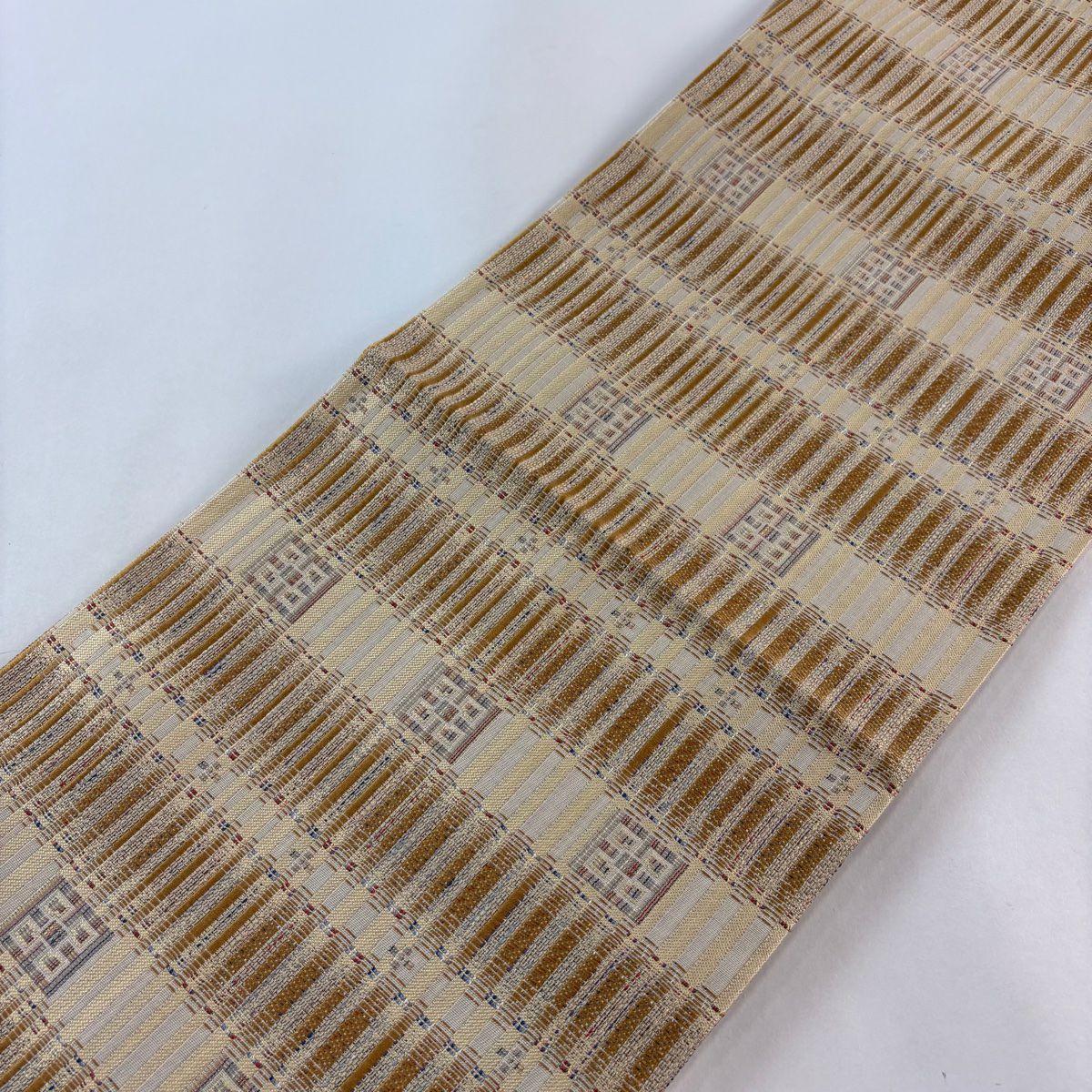 【庫存清倉】 袋帶 美品 名品級 條紋 幾何學 銀線 米色 六通 純蠶絲