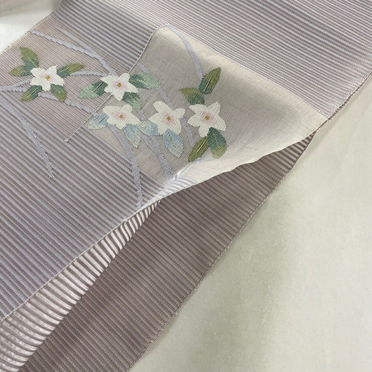 名古屋帶 秀品級 八寸名古屋帶 松樹葉仕立 夏帶 絽 藤蔓仕立 草花紋紋 芝 金絲 淺紫 純蠶絲