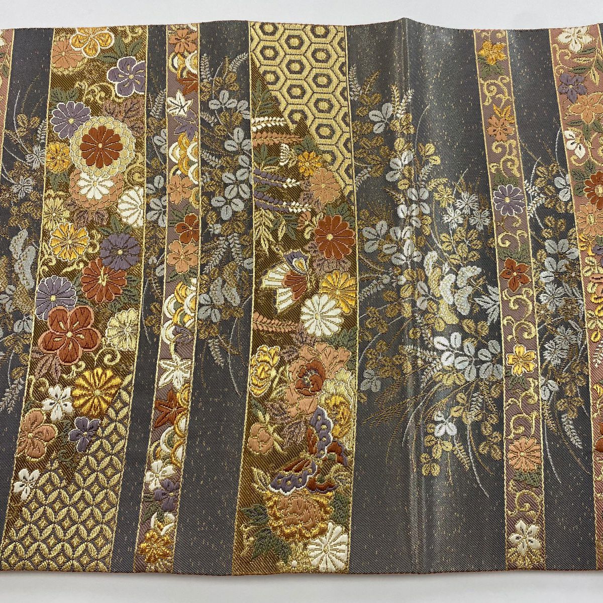 袋帶 美品 秀品級 秋草 蝶 金絲 刺繡 灰 深藍 六通 純蠶絲