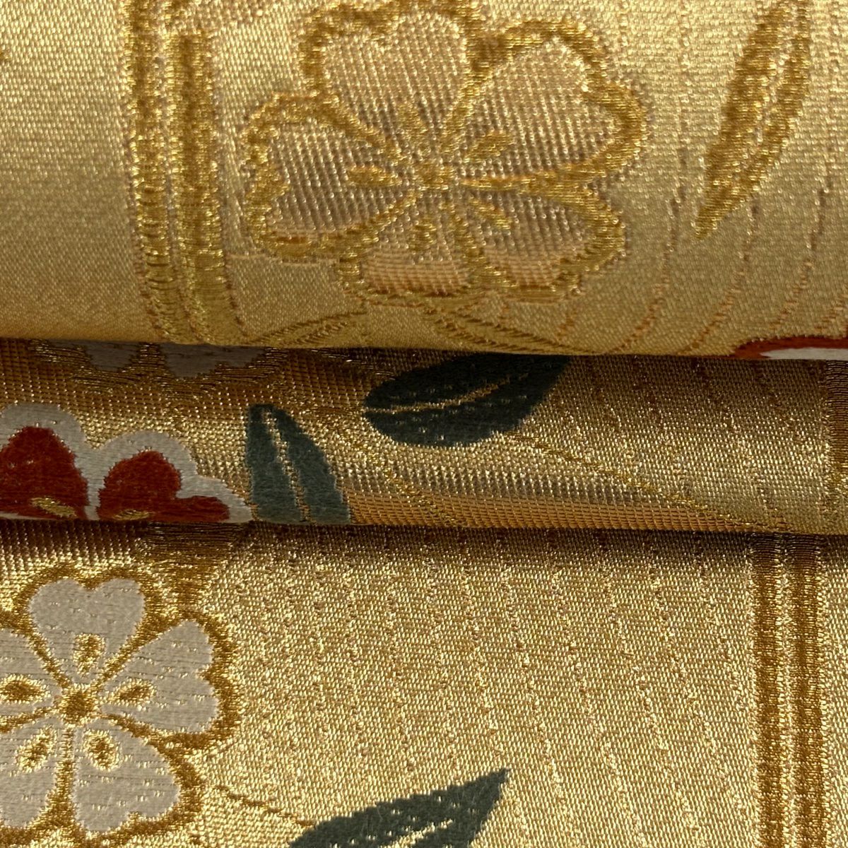 袋帶 美品 秀品級 華紋 花蝶 金絲 唐織 金 六通 純蠶絲