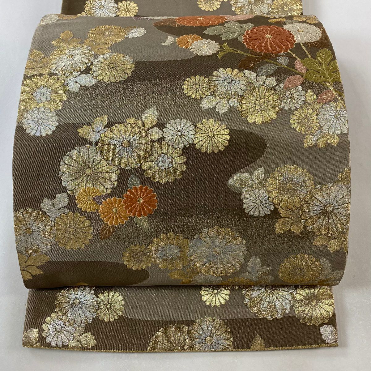 袋帶 秀品級 關西仕立 雛菊花 刺繡 金金箔 淺茶 六通 純蠶絲