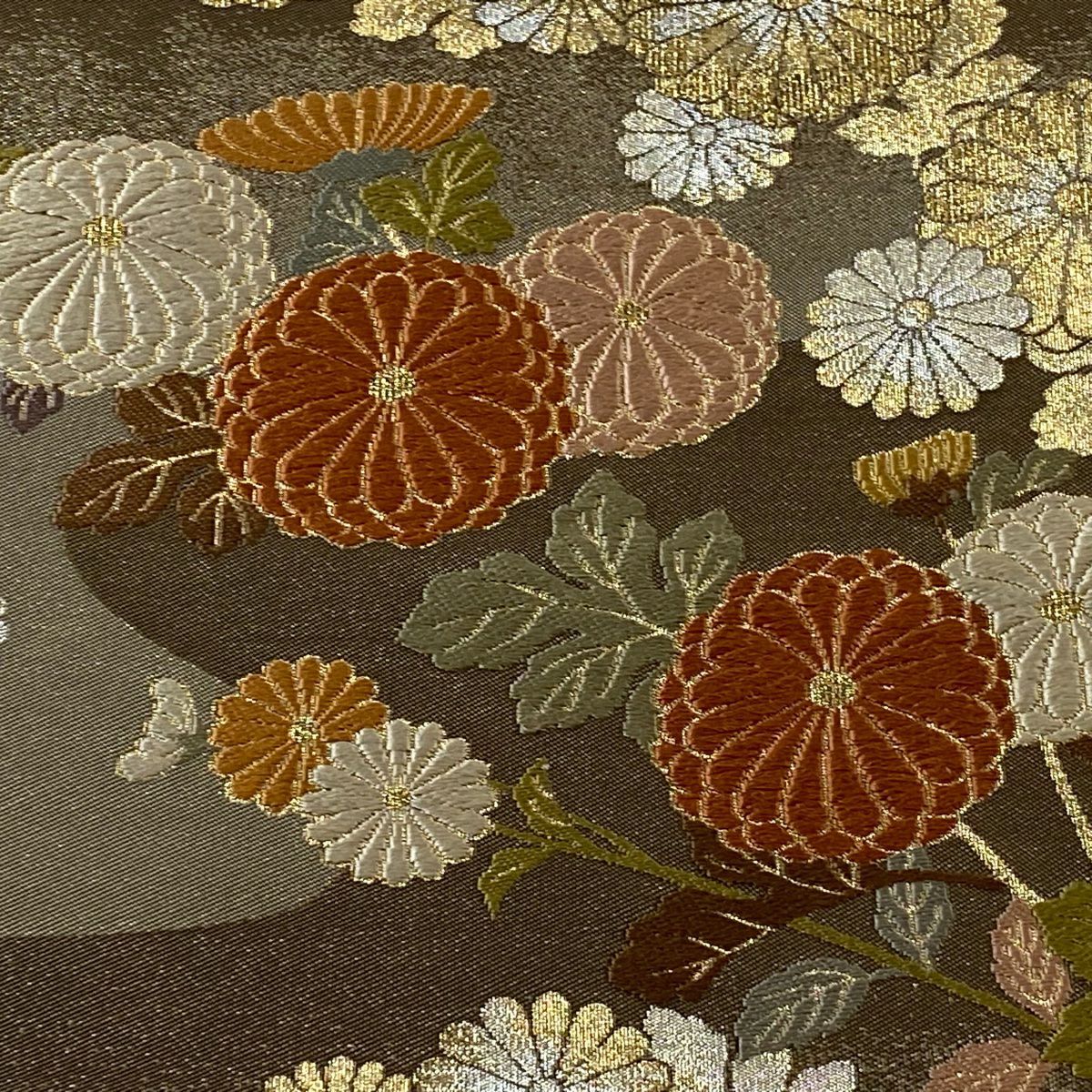 袋帶 秀品級 關西仕立 雛菊花 刺繡 金金箔 淺茶 六通 純蠶絲