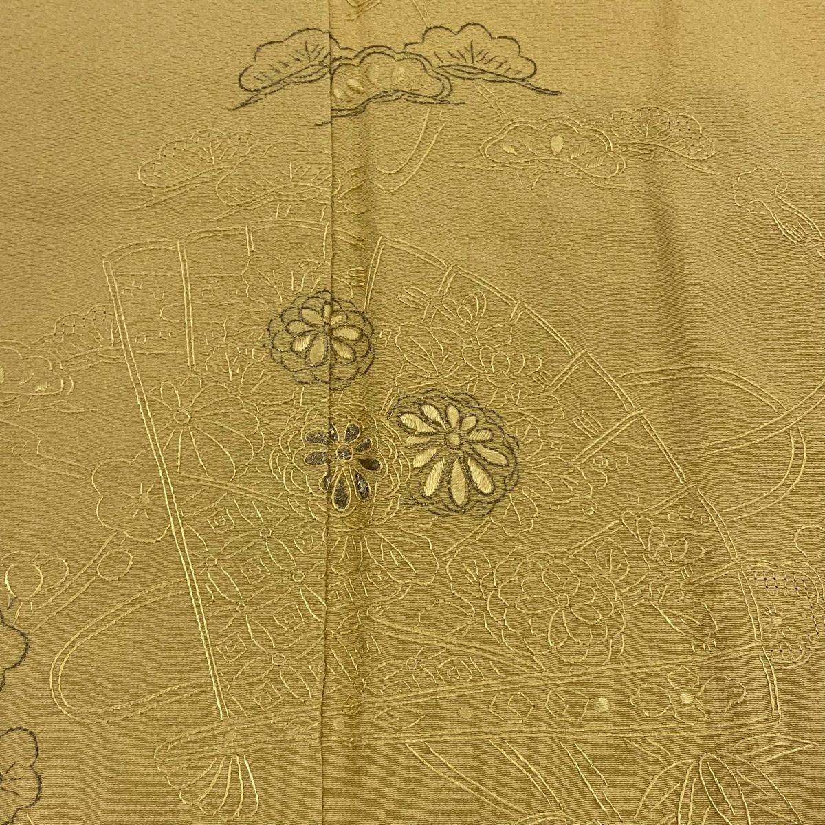 訪問服 身長167.5cm 袖長67.5cm L 雙層 檜扇子 松樹竹子梅花 刺繡 金糸 淡黃土色 純蠶絲 秀品級