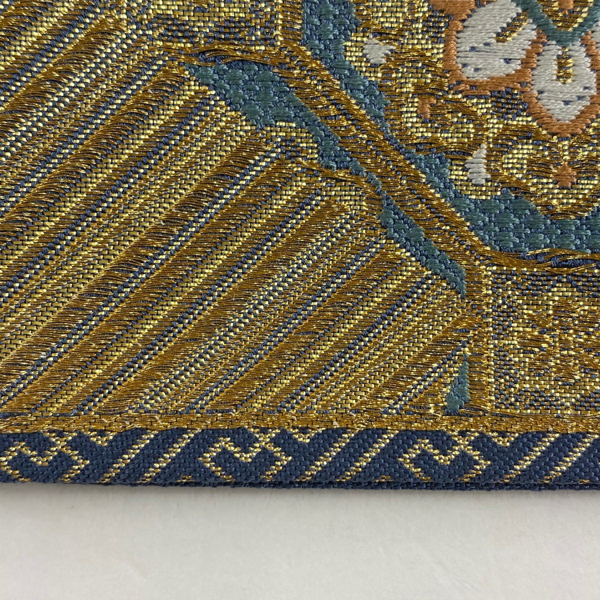 袋帶 秀品級 華紋 草花紋紋 刺繡 金絲 金色 六通 純蠶絲