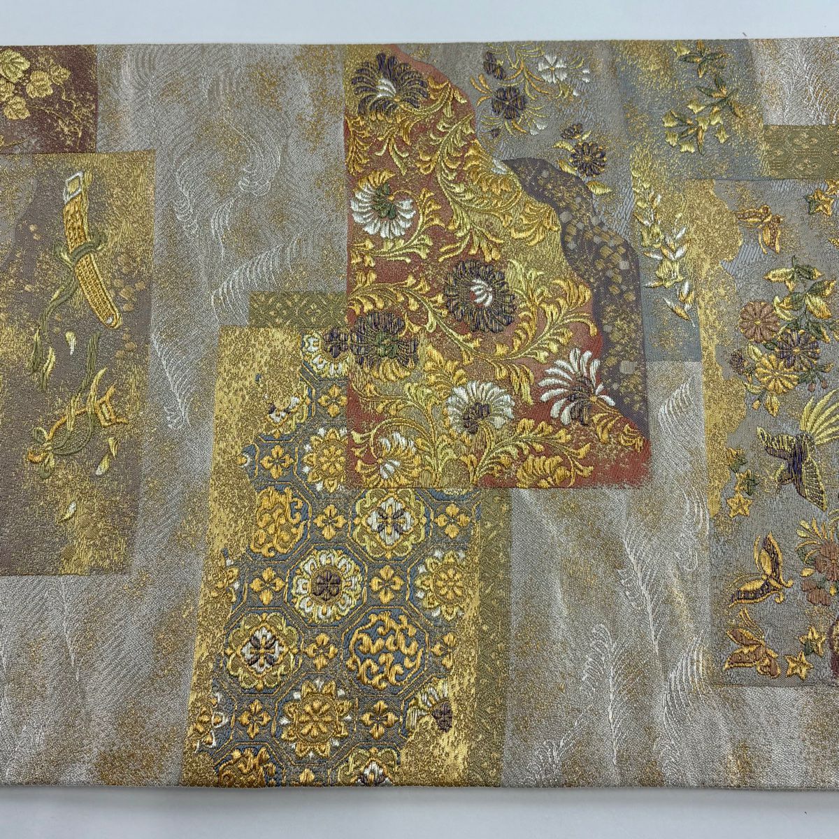 袋帶 美品 秀品級 草花紋紋 和樂器 金銀彩 金金箔 米色 六通 純蠶絲