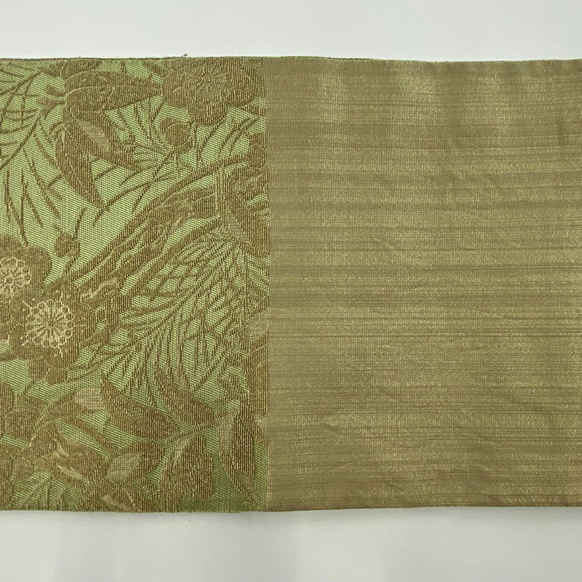 【庫存清倉】 袋帶 美品 名品級 松樹竹子梅花 草花紋 金糸 輪奈織 淺綠 お太鼓圖案 純蠶絲