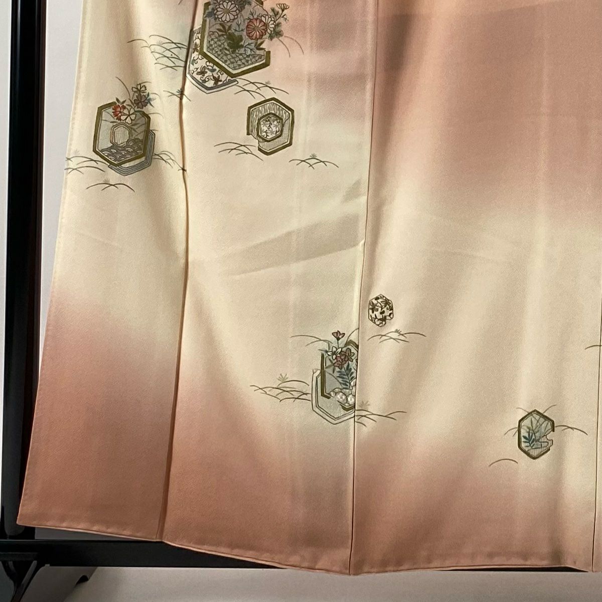 付下 身長160cm 袖長62cm S 雙層 龜甲 草花紋紋 金彩裝飾 蘇州刺繡 粉紅 純蠶絲 秀品級 一個紋