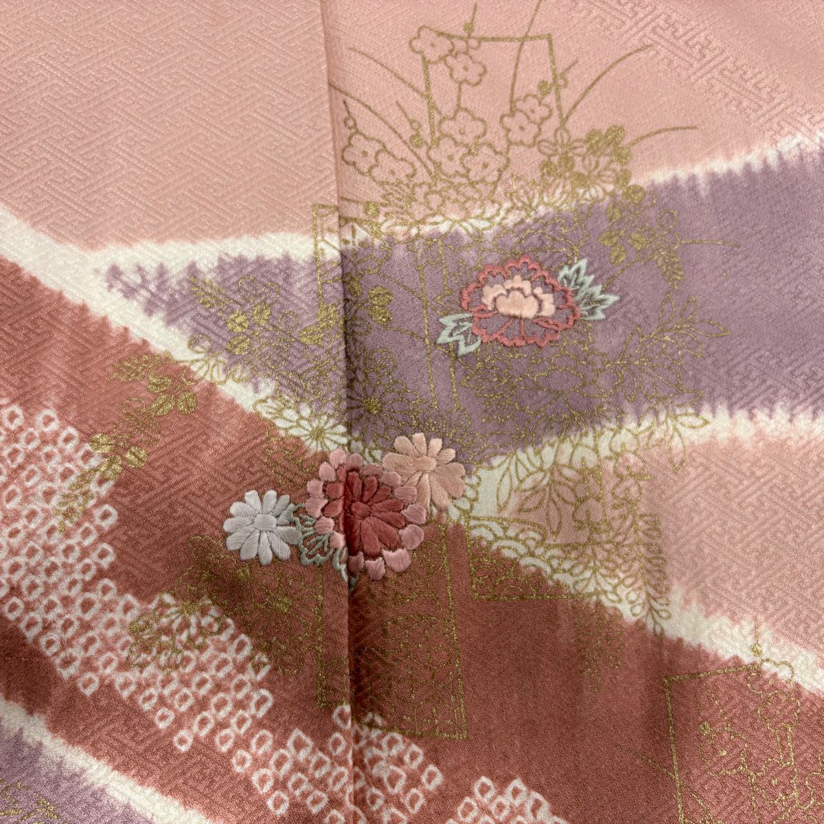 訪問服 身長160cm 袖長65cm M 雙層 熨斗紋 草花紋紋 刺繡 金彩裝飾 粉紅 純蠶絲 優品級