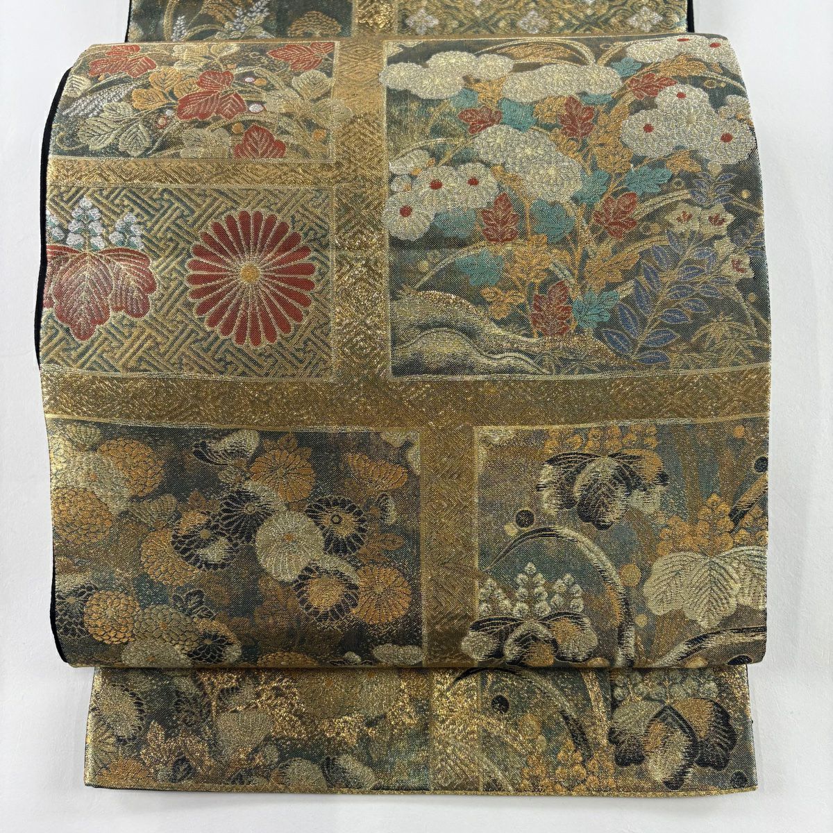 【美品】 袋帶 秀品級 菊花 桐 金金箔 金銀彩 金色 六通 純蠶絲