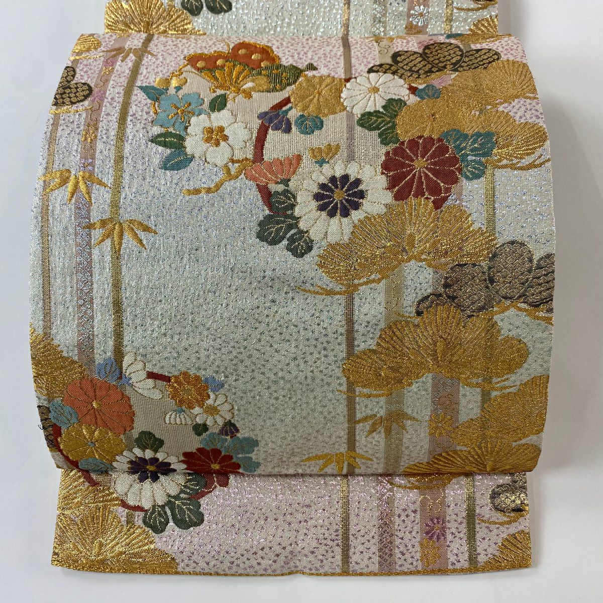 【美品】 袋帶 秀品級 蝶 花丸紋 金絲 金金箔 銀 六通 純蠶絲